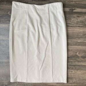 NWT Tahari Women’s Cream Pencil Skirt Size M
